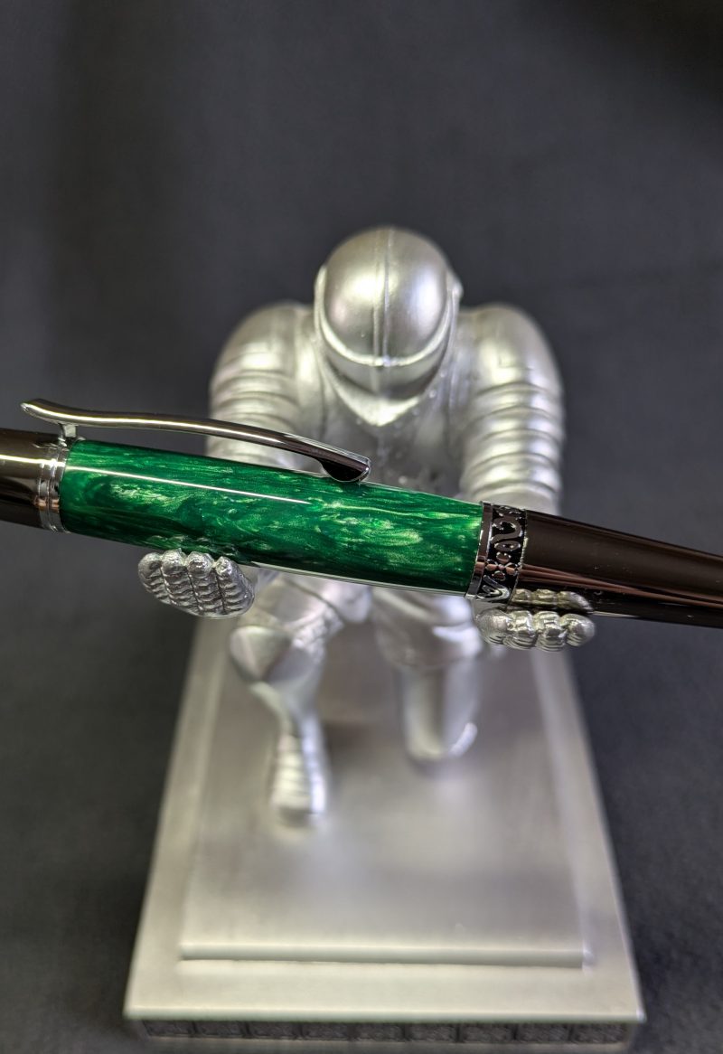 Handmade Zeta Style pen in green acrylic