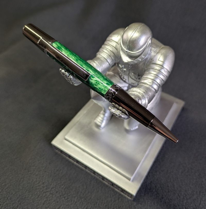 Handmade Zeta Style pen in green acrylic