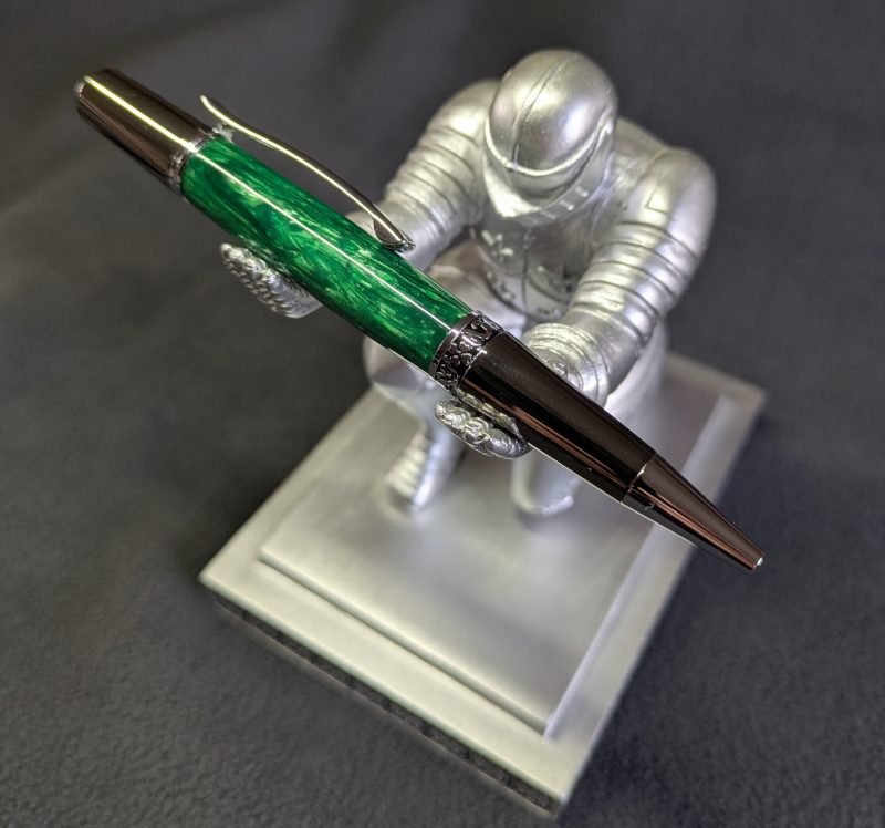 Handmade Zeta Style pen in green acrylic