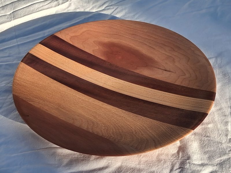 Jointed wood sculptured platter