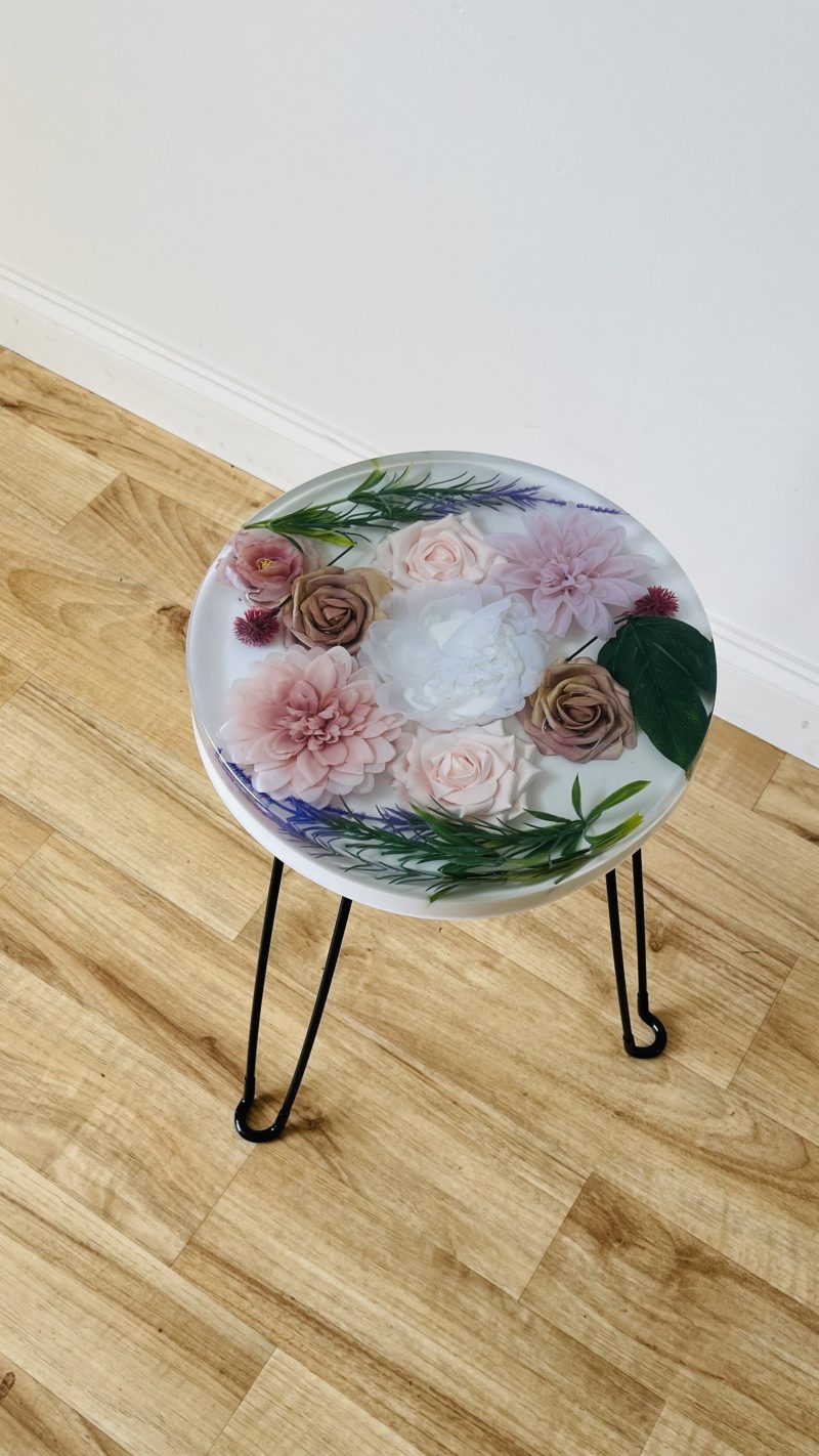 Handmade resin flowered coffee/ end table