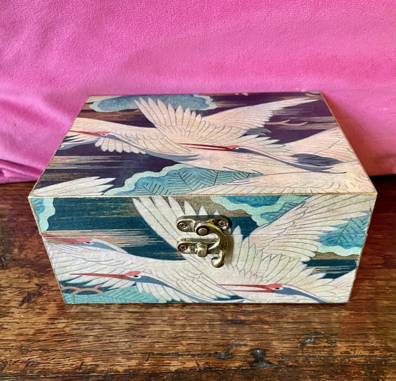 Japanese Collection: Japanese Tsuru, Cranes, Découpage Wooden box