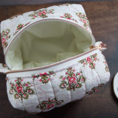 Medium quilted make up bag