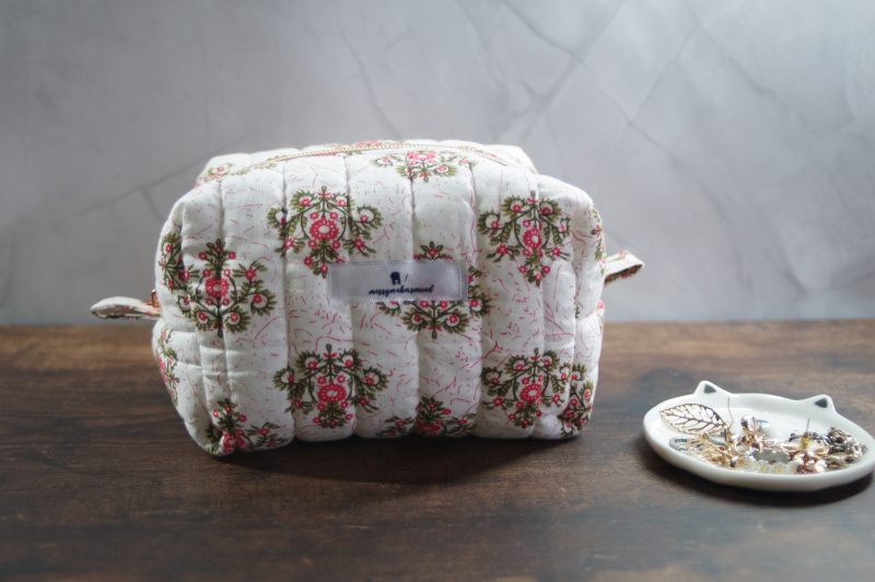 Medium quilted make up bag