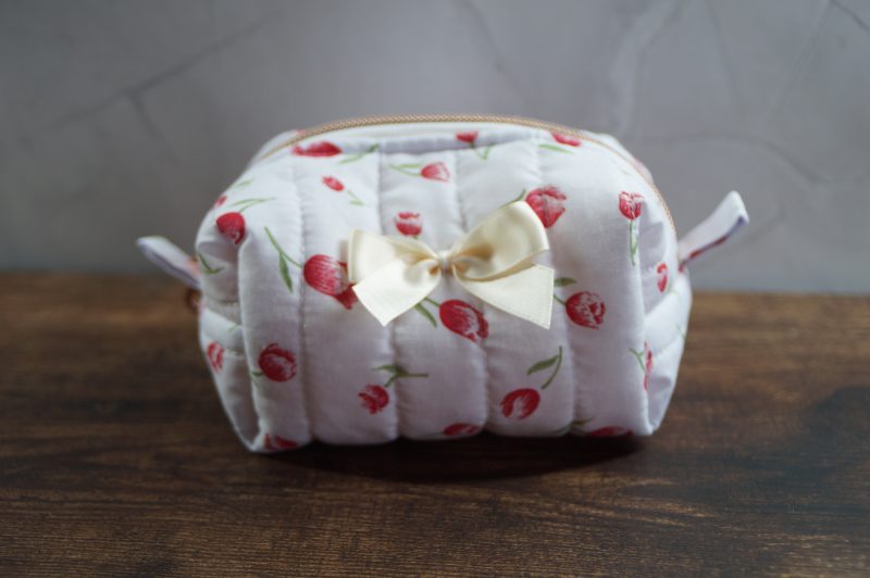Small red tulips quilted makeup bag with bow
