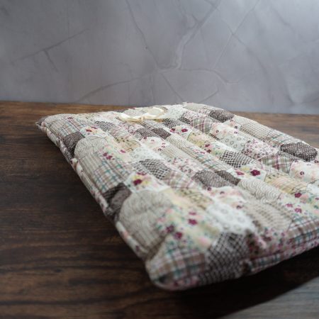 Quilted hexagon ipad case