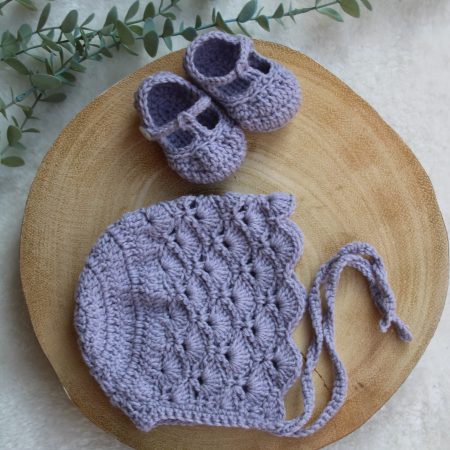 Lilac Baby Bonnet and Shoe Set for a Newborn Baby Girl