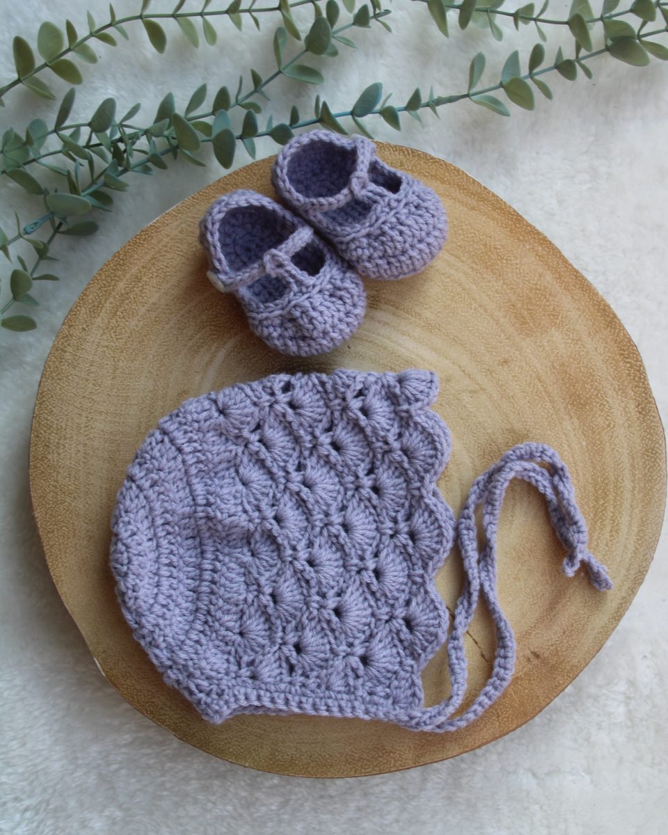 Lilac Baby Bonnet and Shoe Set for a Newborn Baby Girl