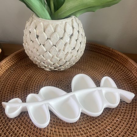 White eco resin leaf shaped trinket jewellery tray