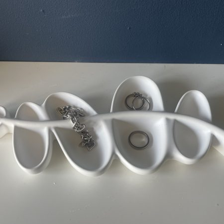 White eco resin leaf shaped trinket jewellery tray