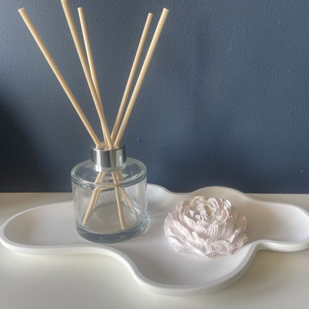 White eco resin irregular wavy design display, trinket or key tray