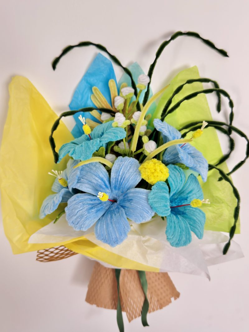 The breeze - handmade floral arrangement