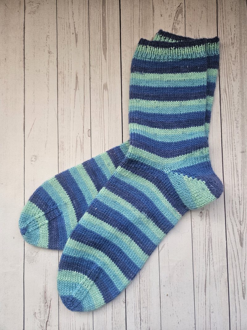 Handknitted socks. Ladies size 6.