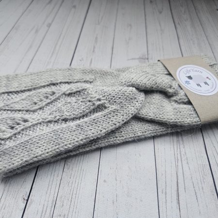 Handknitted headband/earwarmer