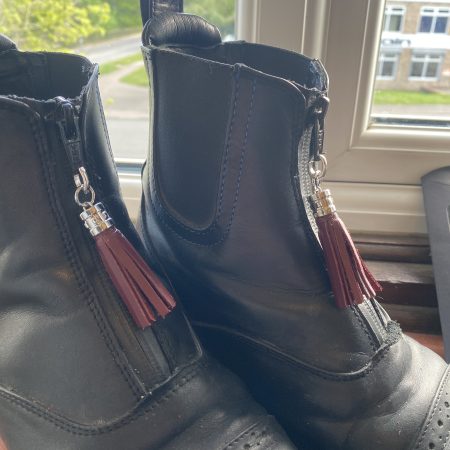 Boot charm / tassel italian leather with silver topper