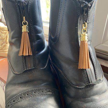 Boot charm/tassel brown italian leather with gold topper