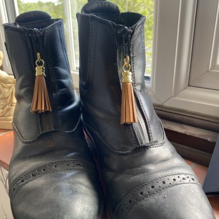 Boot charm/tassel brown italian leather with gold topper