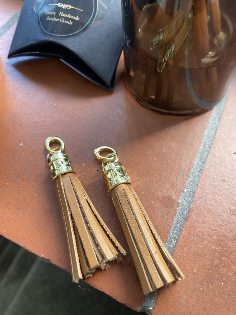 Boot charm/tassel brown italian leather with gold topper