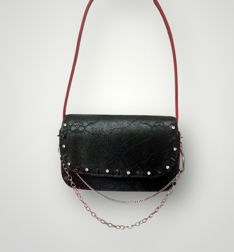 Skull Lace PU Leather Shoulder Bag with Studs and Removable Chain