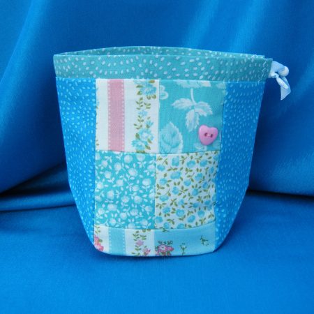 Fabric gift pouch (patchwork)