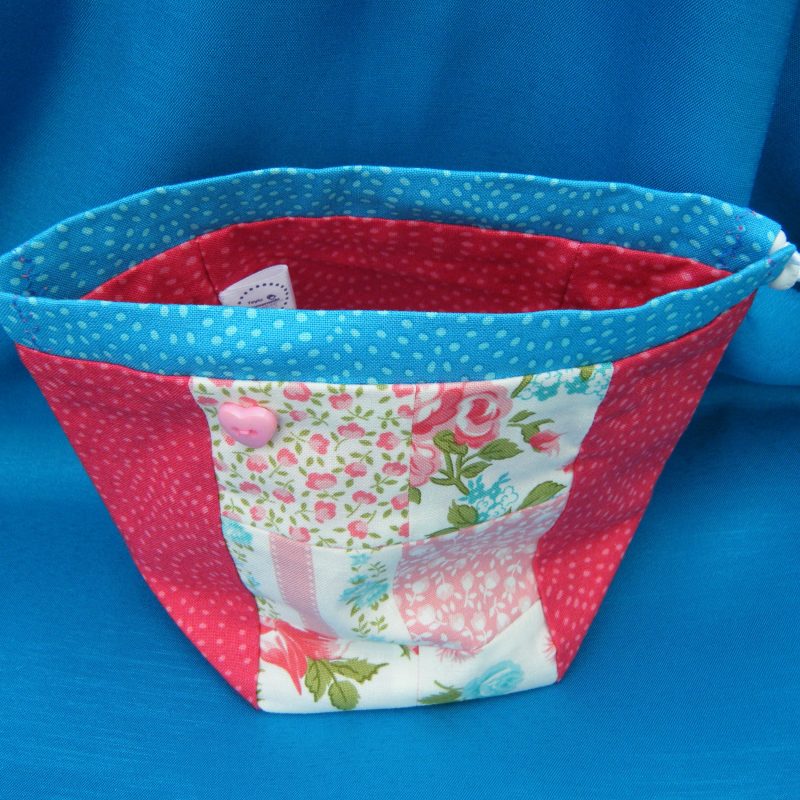Fabric gift pouch (patchwork)