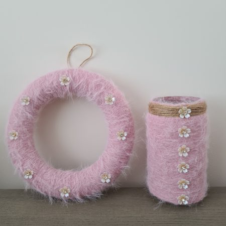 Yarn wrapped wreath & matching vase