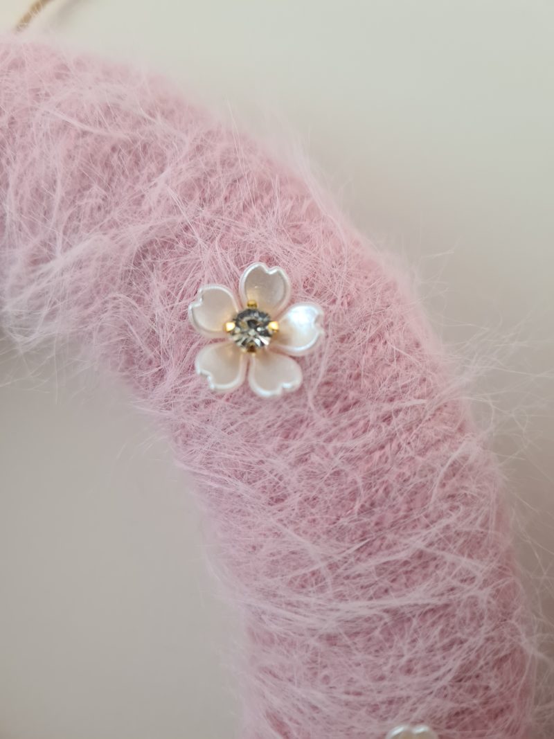 Yarn wrapped wreath & matching vase