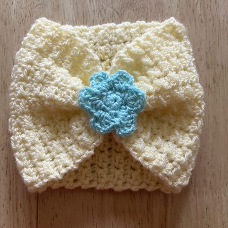 Hand crochet 0-3 months headband/earwarmer.