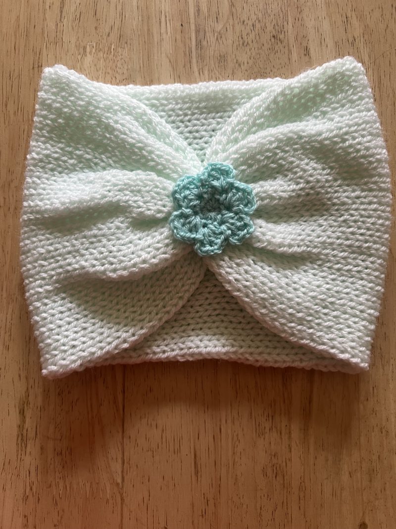 Hand knitted ear warmer/headband 0-3 months.