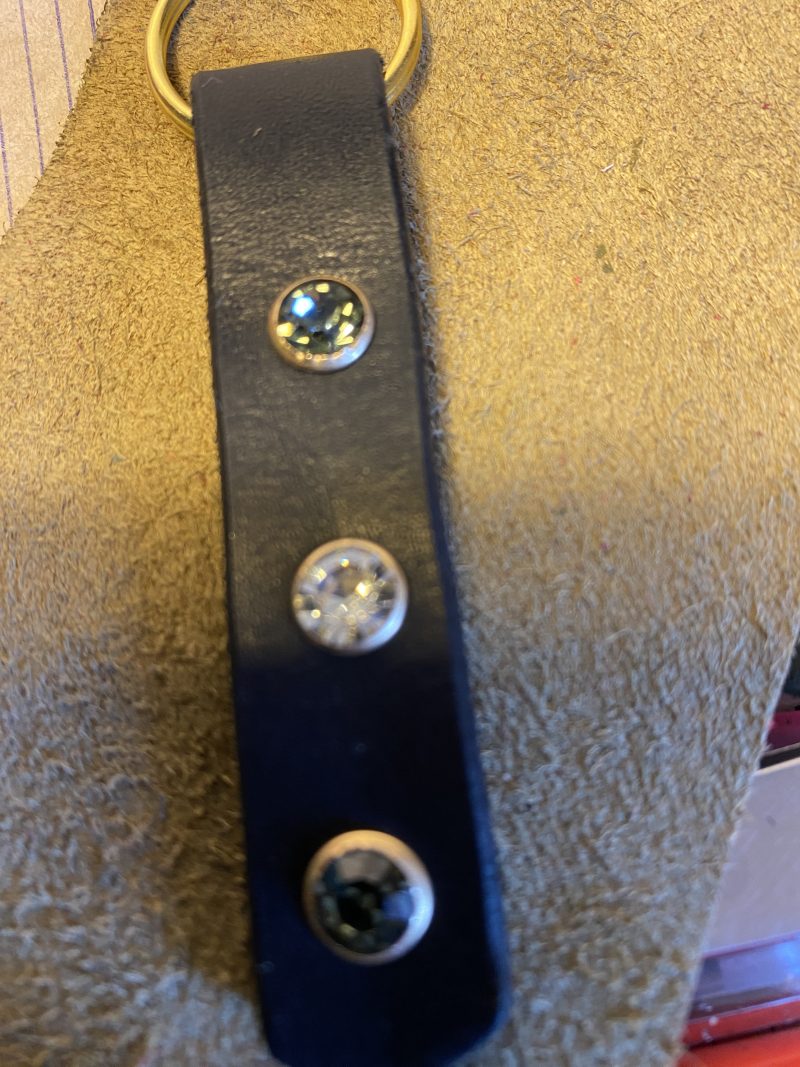 Green and white crystal and leather keyring