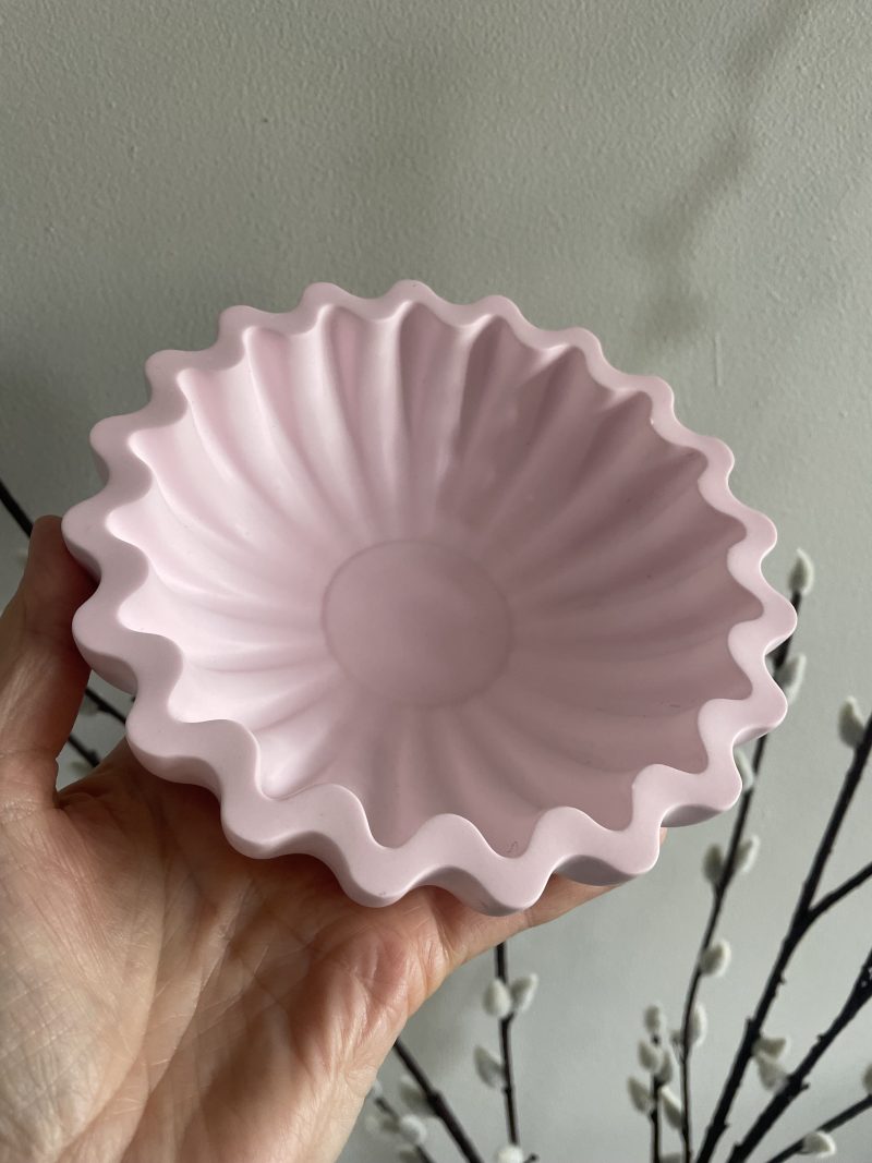 Eco resin fluted ruffle edge bowl handcrafted