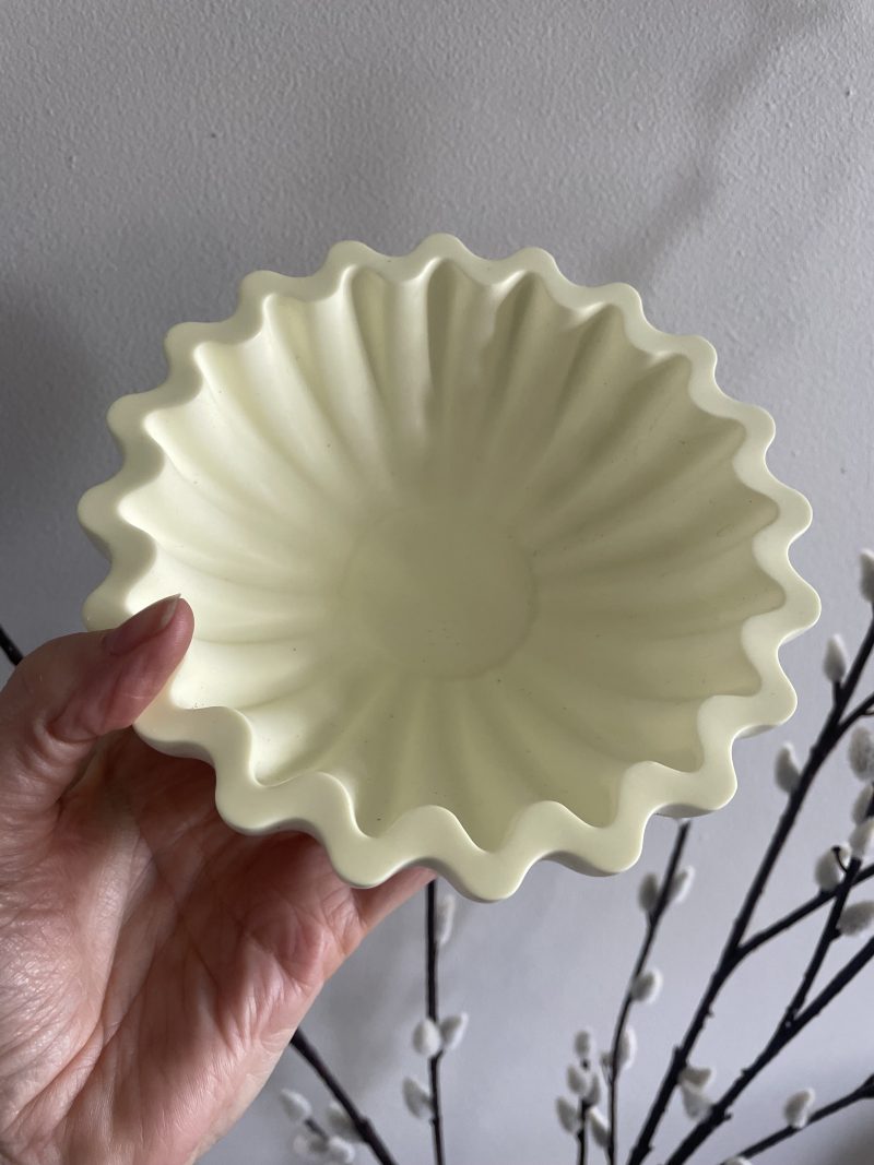 Eco resin fluted ruffle edge bowl handcrafted