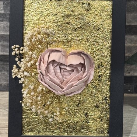Hand-Crafted 3D Rose Heart Wall Art & Essential Oil Diffuser