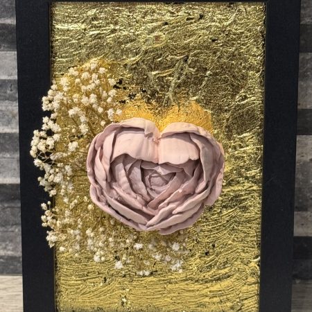 Hand-Crafted 3D Rose Heart Wall Art & Essential Oil Diffuser