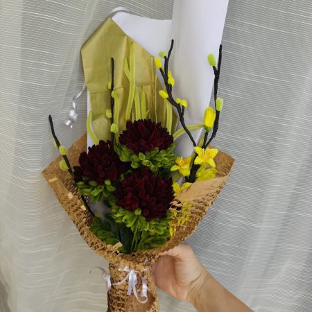 In depth - handmade flower arrangement