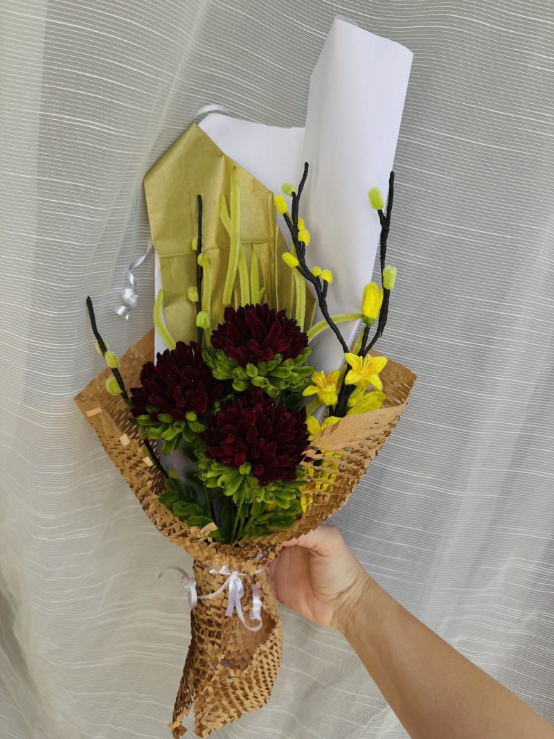 In depth - handmade flower arrangement