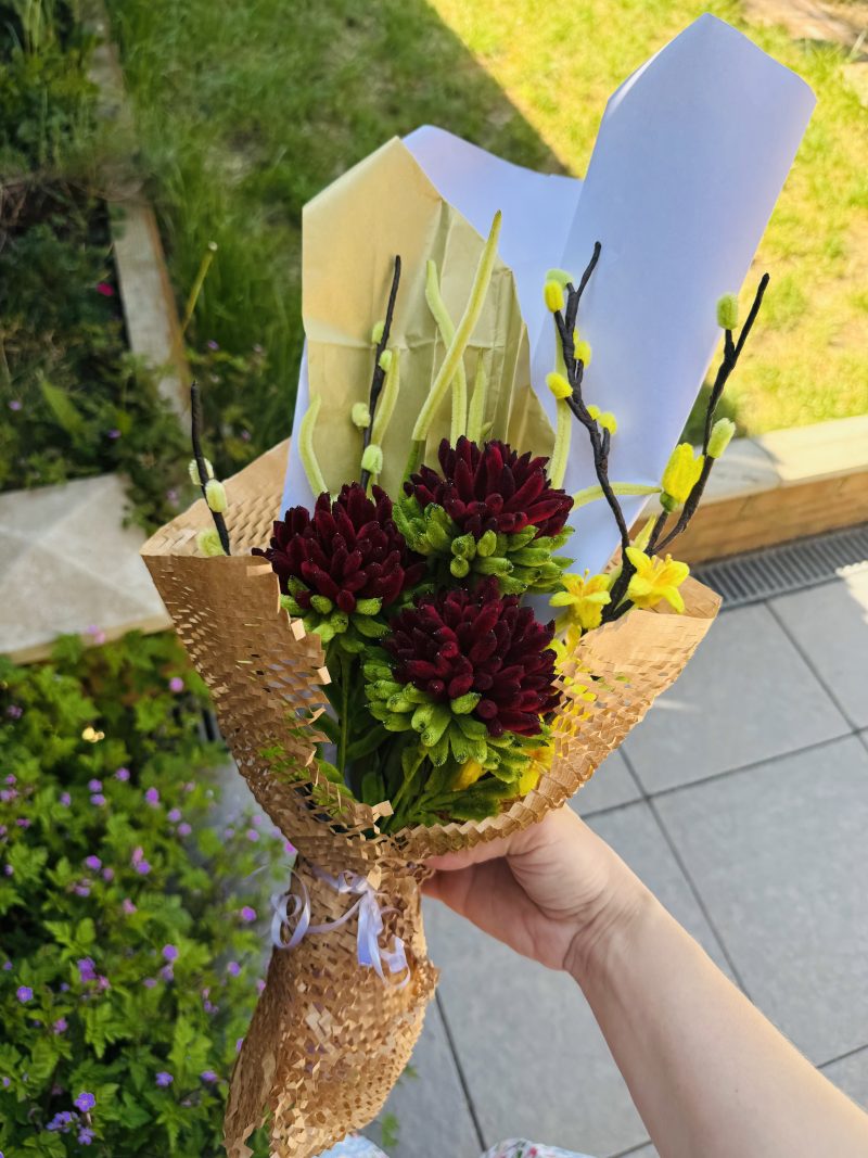 In depth - handmade flower arrangement