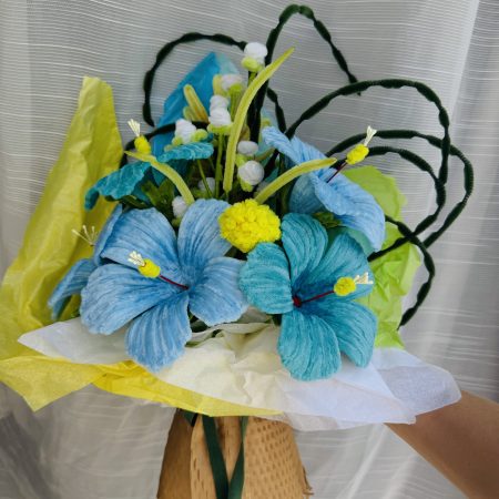The breeze - handmade floral arrangement