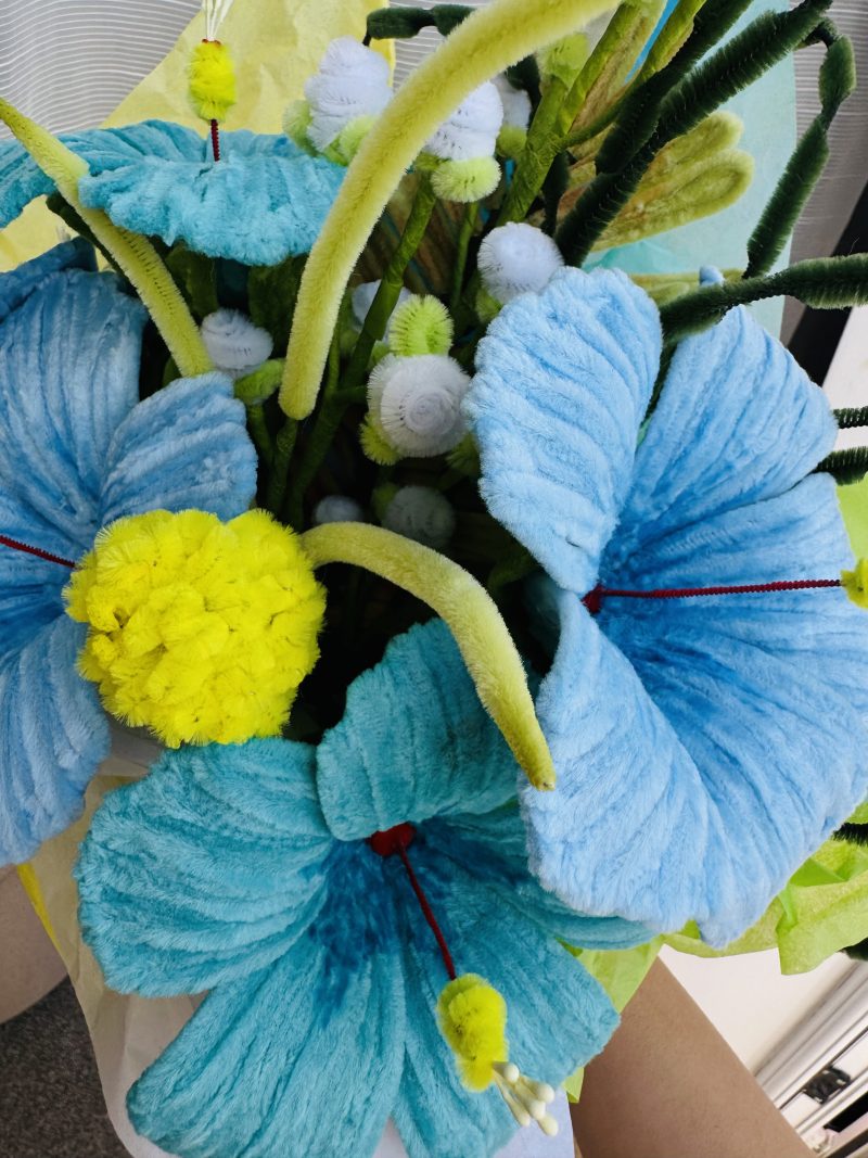 The breeze - handmade floral arrangement