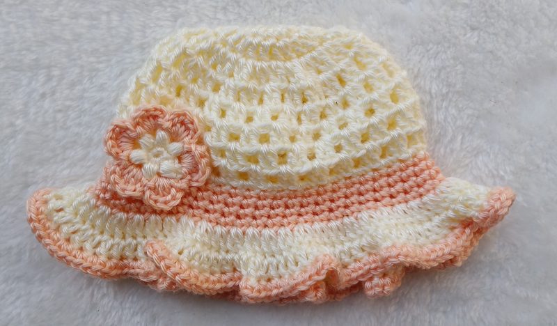 Crochet Summer Hat for Baby and Toddler Girls - Cream and Peach Colours - With Flower Decoration and Ruffle Brim