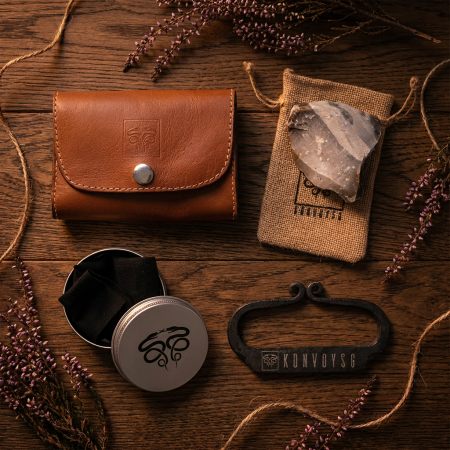 The Artisan Heritage Fire Kit – Hand-Forged Carbon Steel & English Flint in a Premium Top-Grain Leather Pouch
