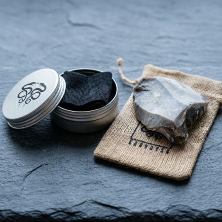 The Artisan Heritage Fire Kit – Hand-Forged Carbon Steel & English Flint in a Premium Top-Grain Leather Pouch