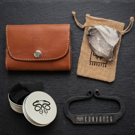 The Artisan Heritage Fire Kit – Hand-Forged Carbon Steel & English Flint in a Premium Top-Grain Leather Pouch