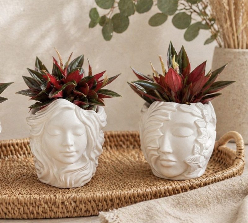 Eco-resin small pots for plants or home decor