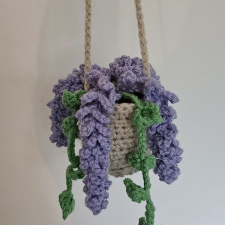 Crochet magnolia plant