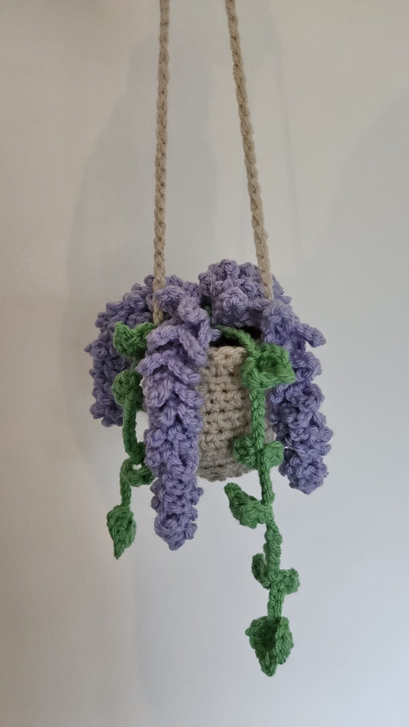 Crochet magnolia plant