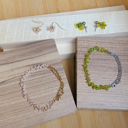 Handmade Peanut Glass Bead Bracelet / Earrings – Two Colour Options