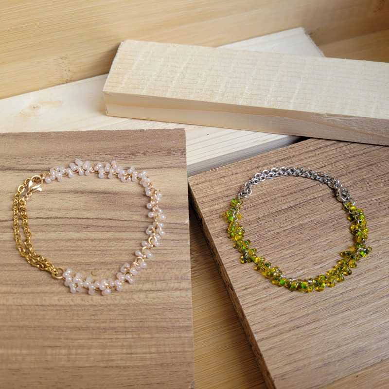 Handmade Peanut Glass Bead Bracelet / Earrings – Two Colour Options