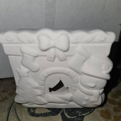 Ceramic painting – Christmas fireplace tealight holder