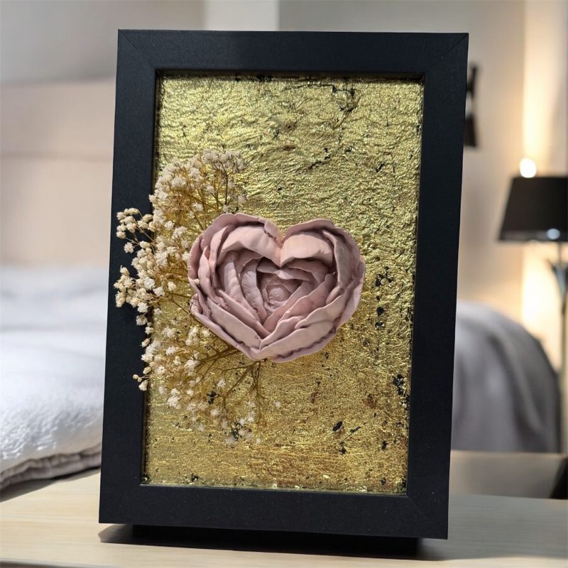 Hand-Crafted 3D Rose Heart Wall Art & Essential Oil Diffuser